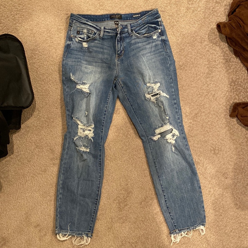 Judy Blue distressed boyfriend fit blue jean